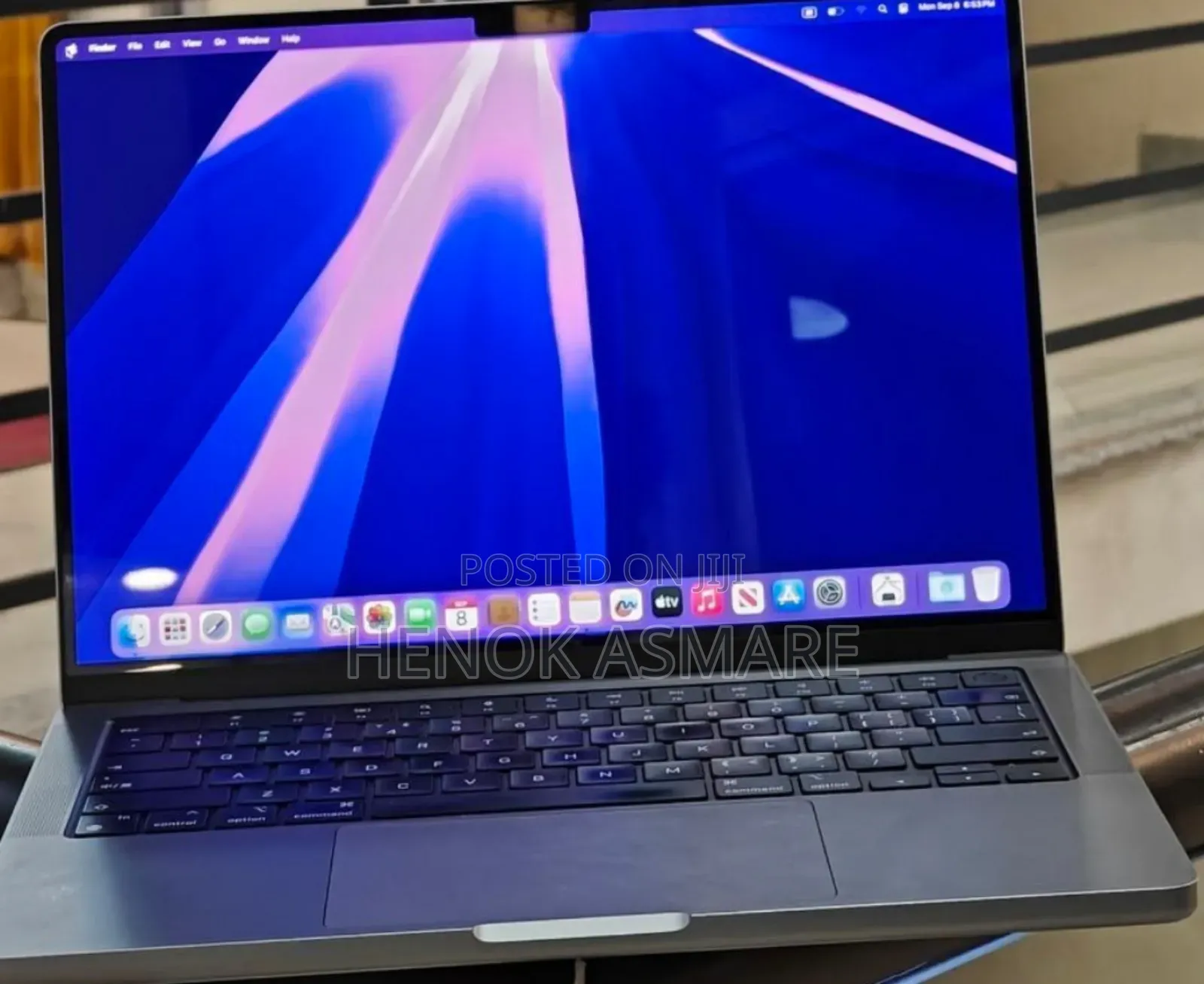New Laptop Apple MacBook Pro 2019 16GB Apple M1 SSD 1T