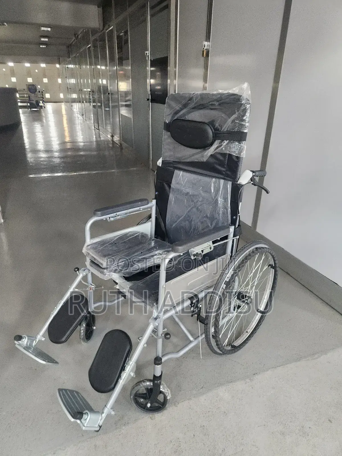 Commode Reclining Wheelchair臉奇wheelchair凳我wheelchair Belted腕骨wheelchai