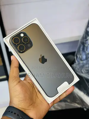 Photo - New Apple iPhone 16 Pro Max 1 TB Black