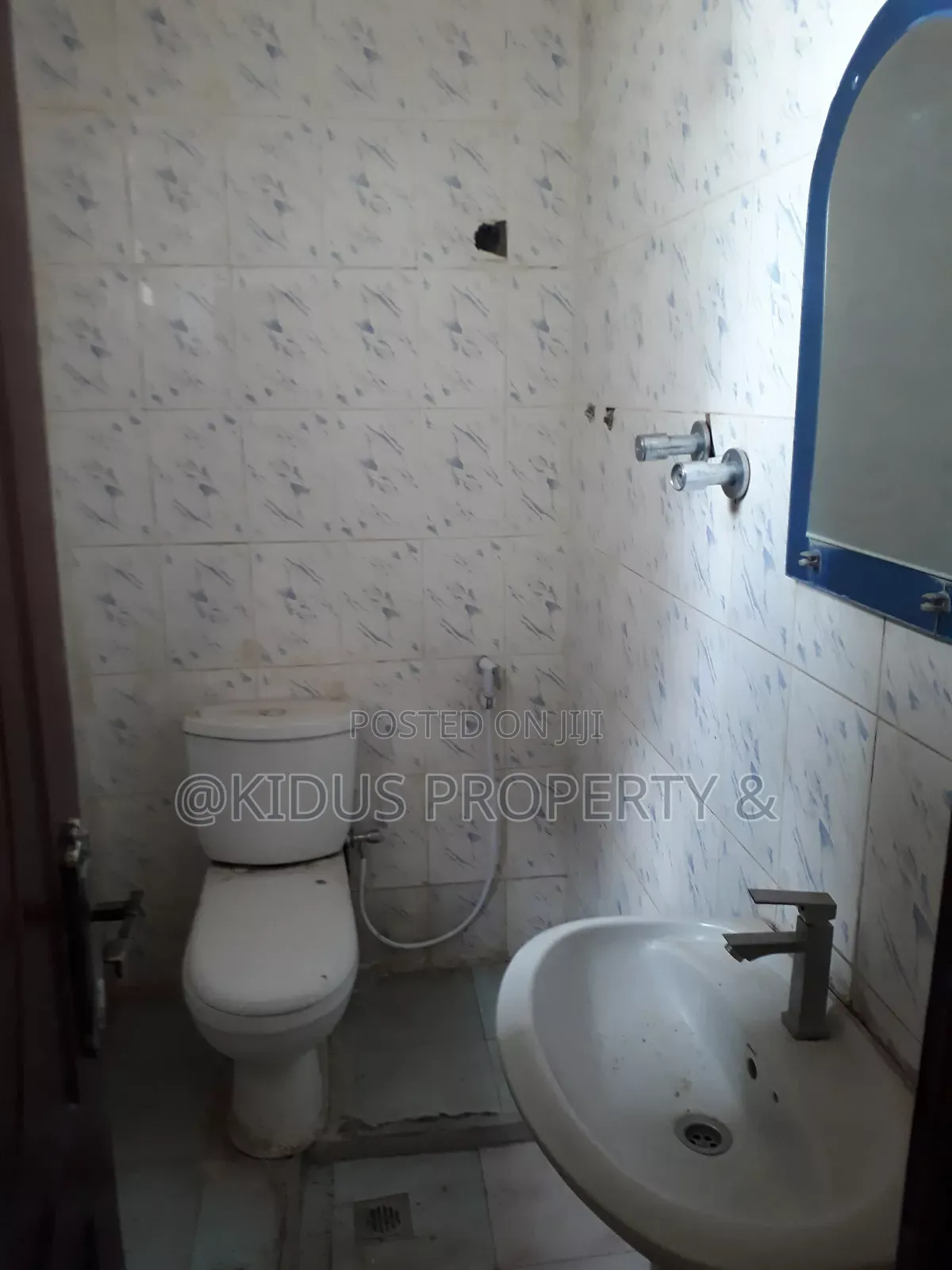3bdrm House in Lebu Medhaniyalem, Nifas Silk-Lafto for rent