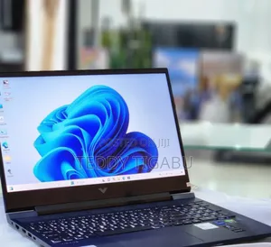 New Laptop HP Victus 16 16GB Intel Core I7 SSD 512GB