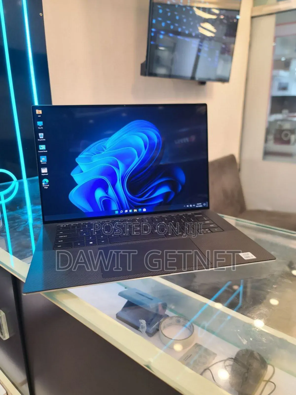 New Laptop Dell XPS 15 32GB Intel Core I7 SSD 512GB