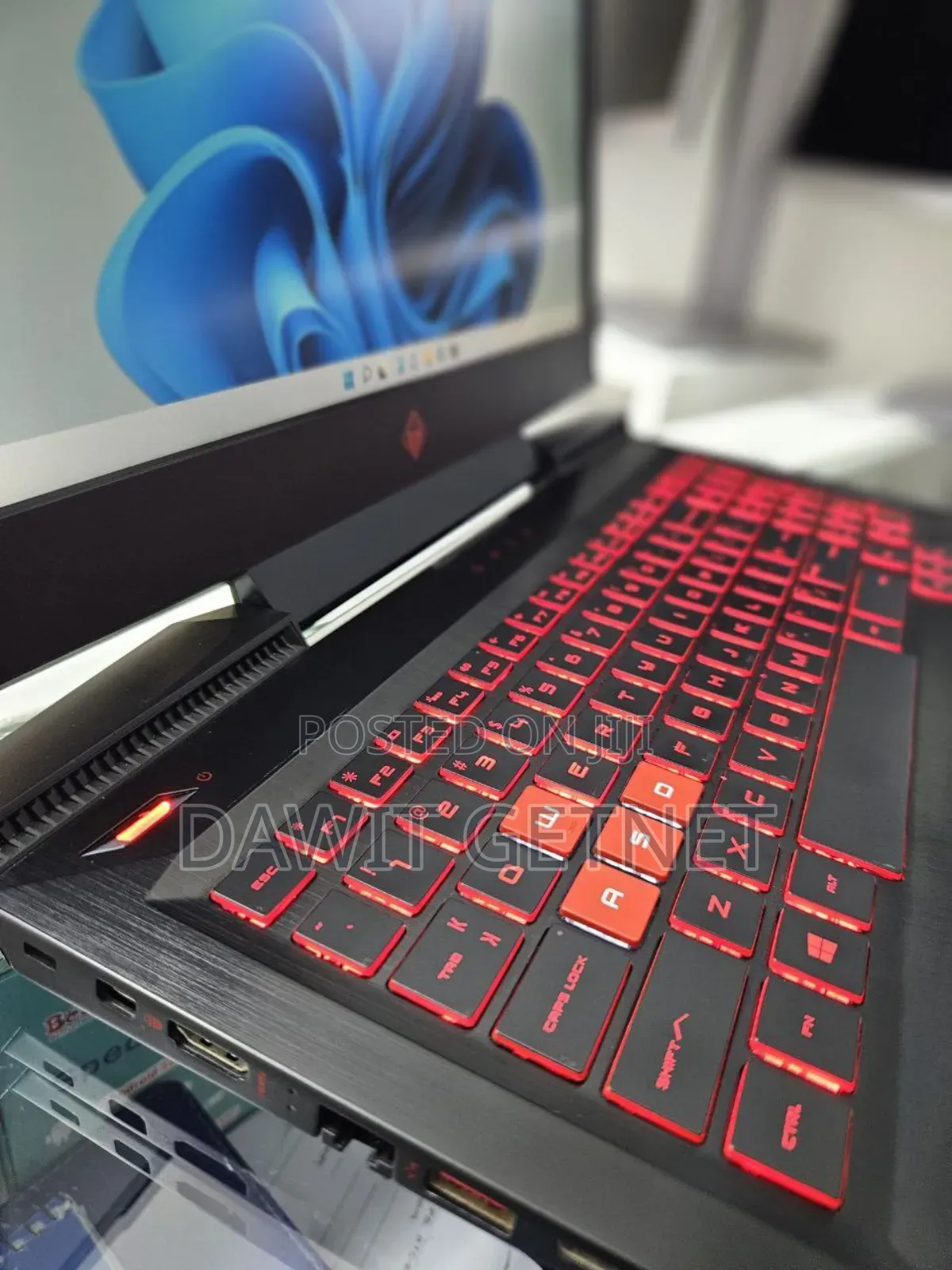 New Laptop HP Omen 15 8GB Intel Core I7 SSD 128GB