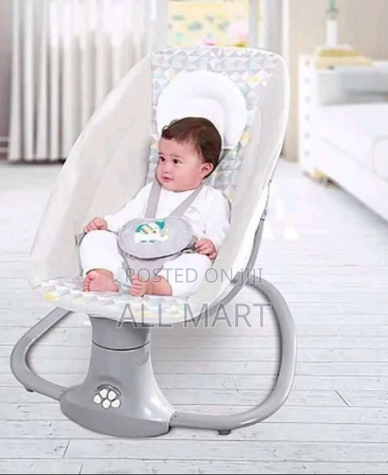 Mastela Deluxe Multi-Functional Bassinet