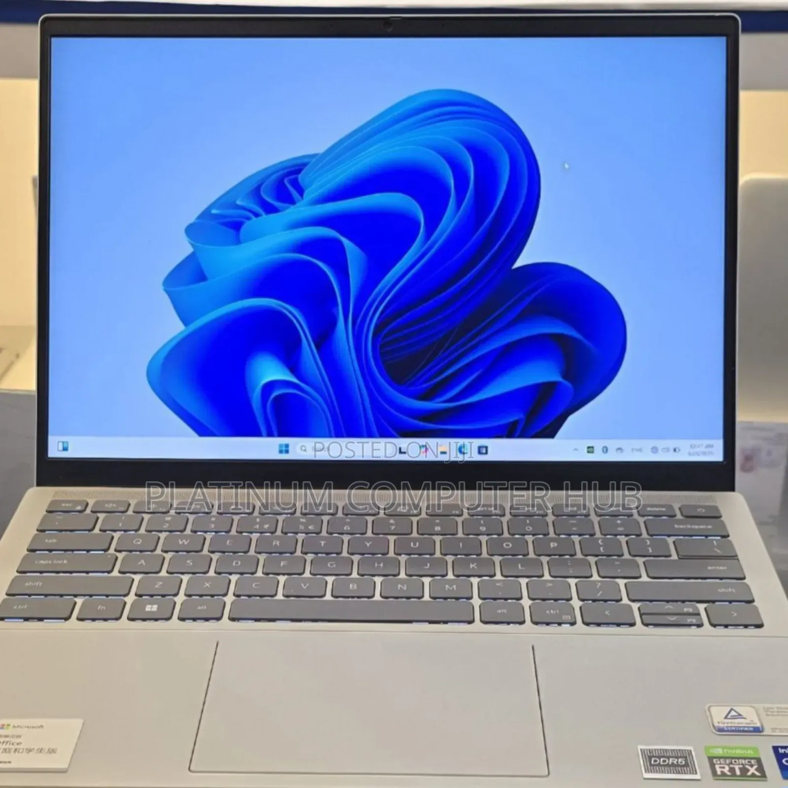 New Laptop Dell Inspiron 14 16GB Intel Core I7 SSD 512GB