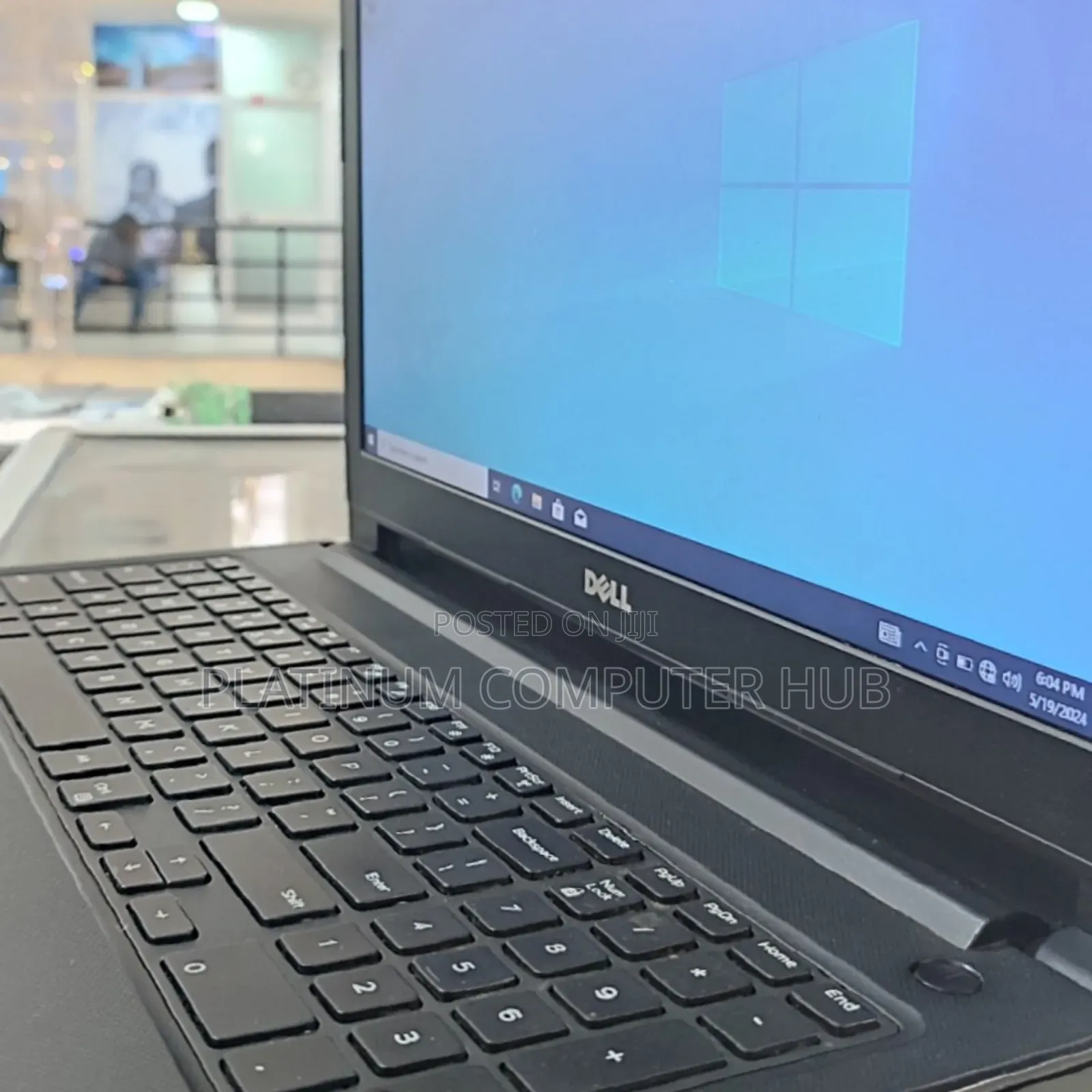 Laptop Dell Vostro 15 3000 8GB Intel Core i5 SSD 256GB