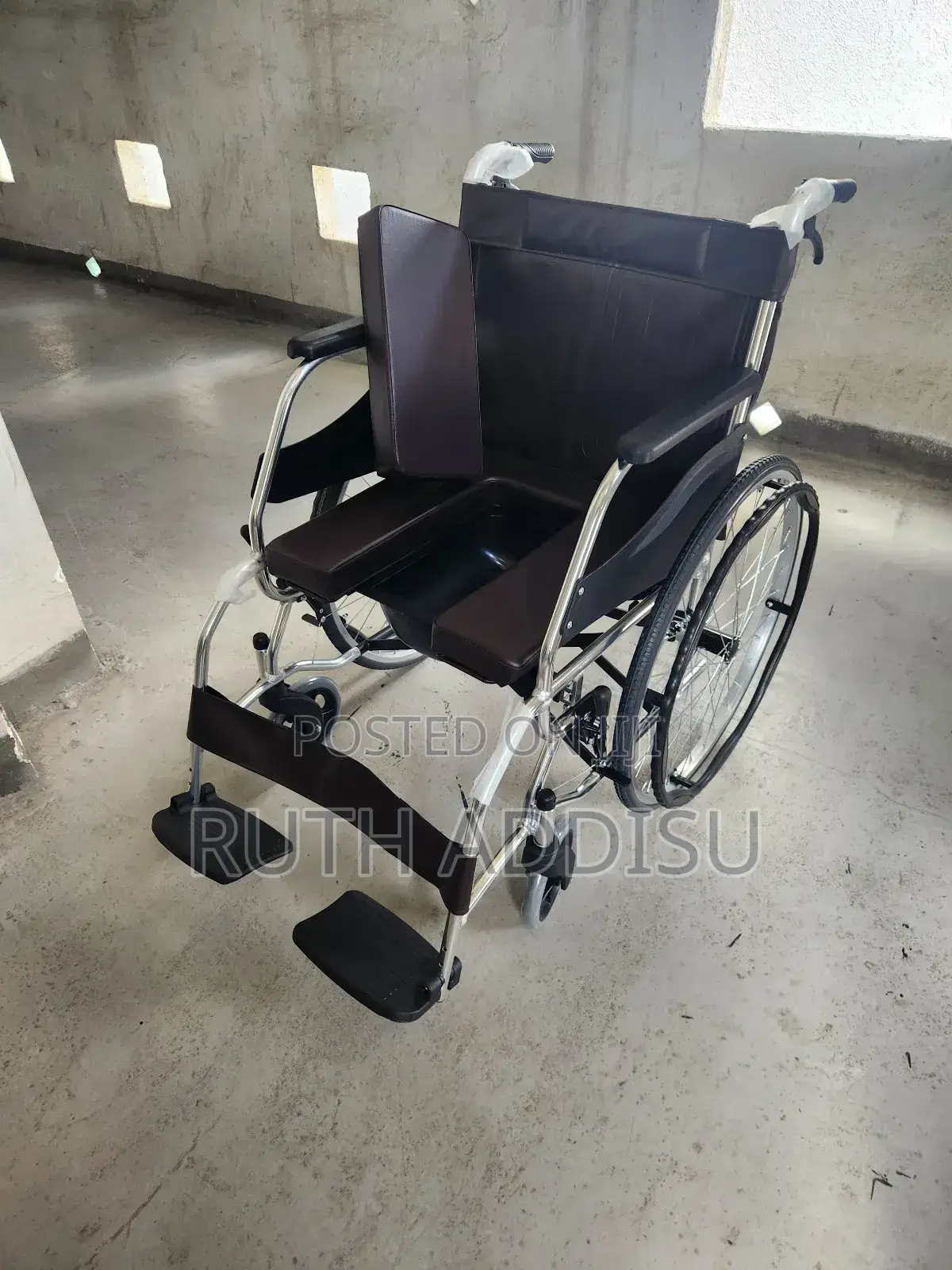 Wheelchair多少commode Wheelchair凳上wheelchair短期wheelchair垂疊wheelchair New