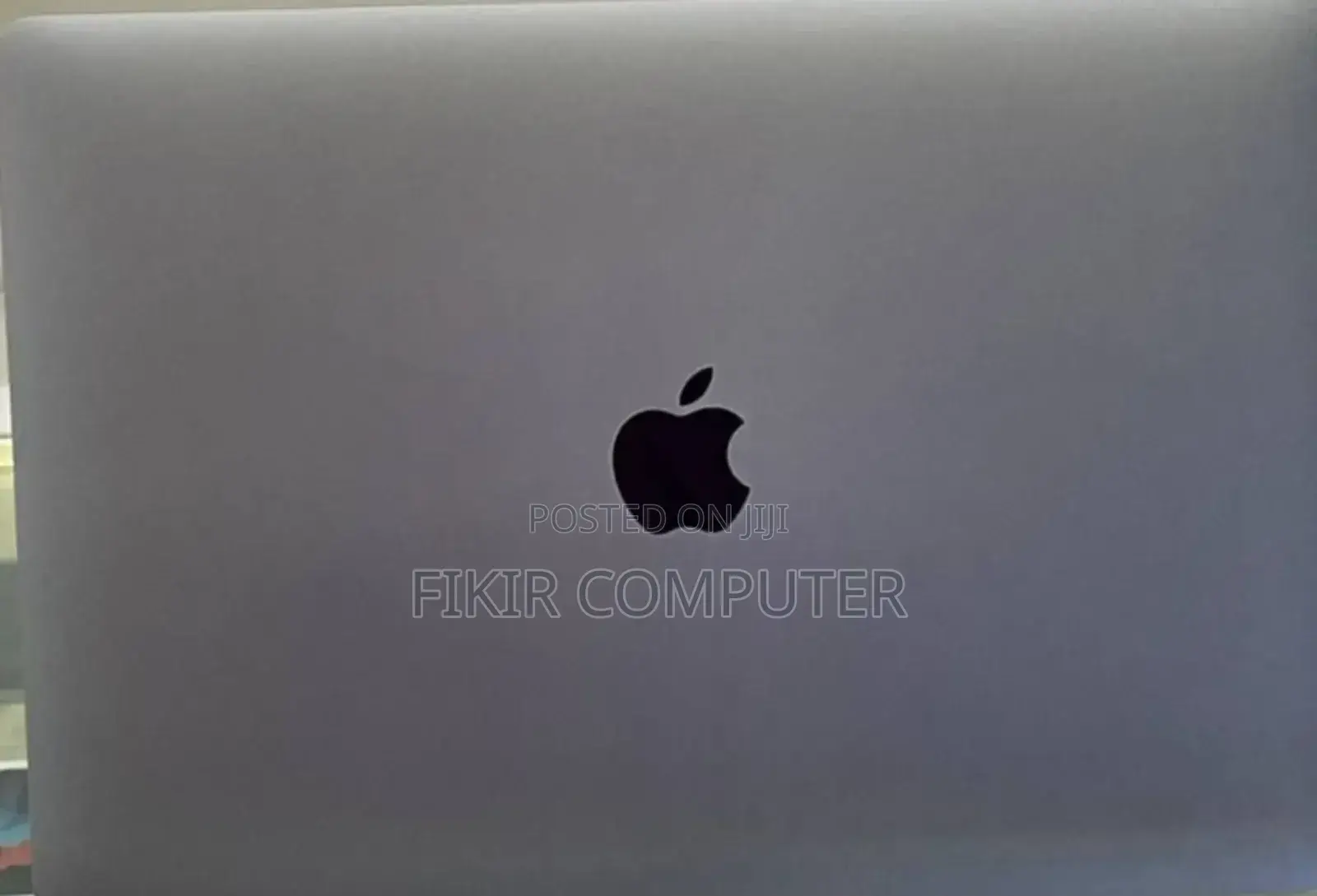 New Laptop Apple MacBook Pro 2017 16GB Intel Core I7 SSD 512GB