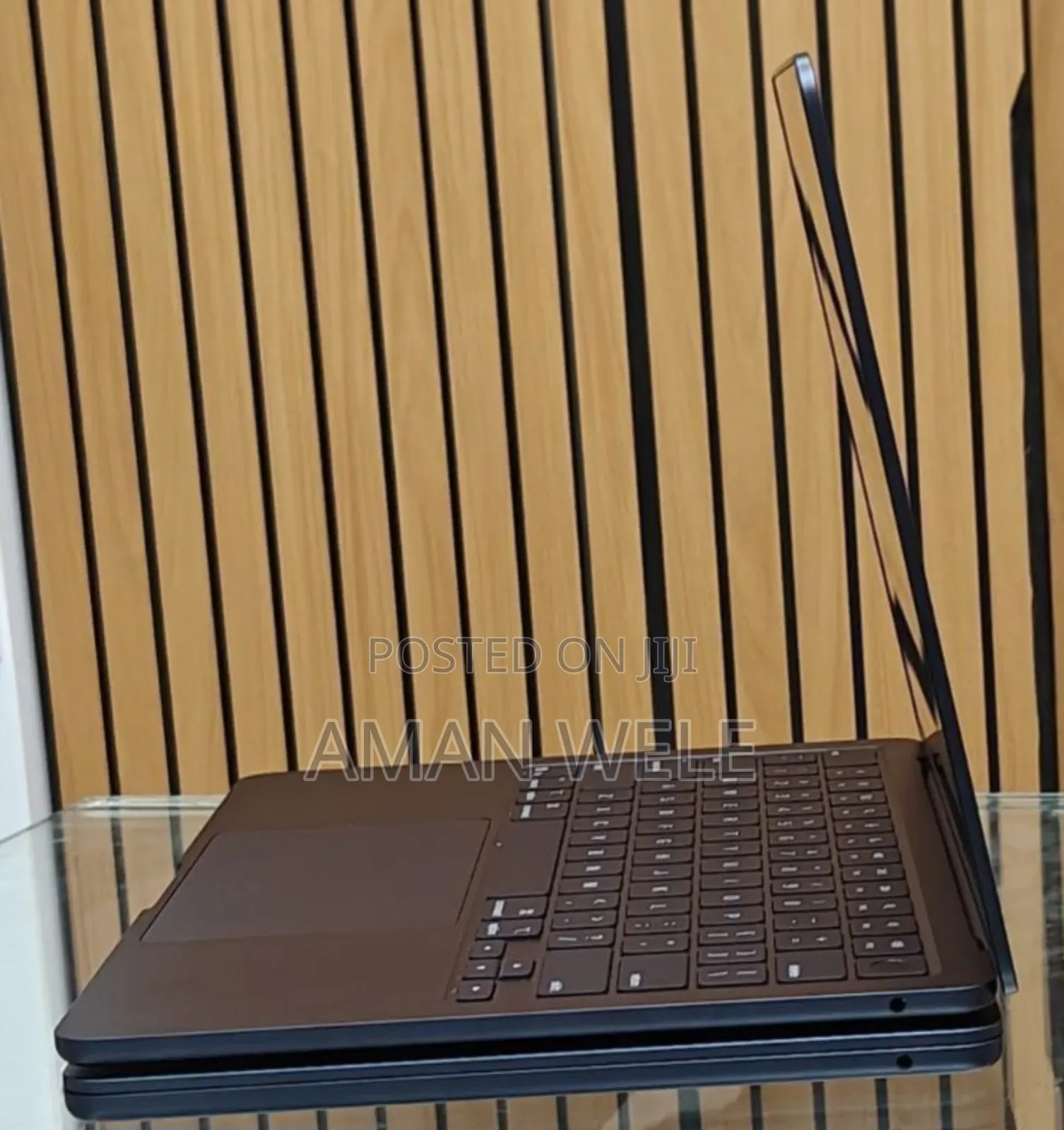 New Laptop Apple MacBook Air 2025 M4 13-Inch 16GB Intel SSD 256GB