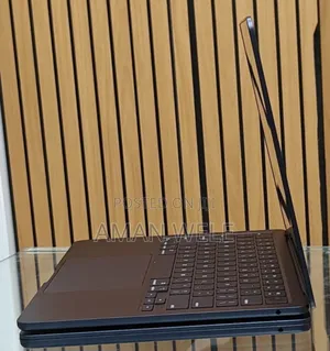 Photo - New Laptop Apple MacBook Air 2025 M4 13-Inch 16GB Intel SSD 256GB