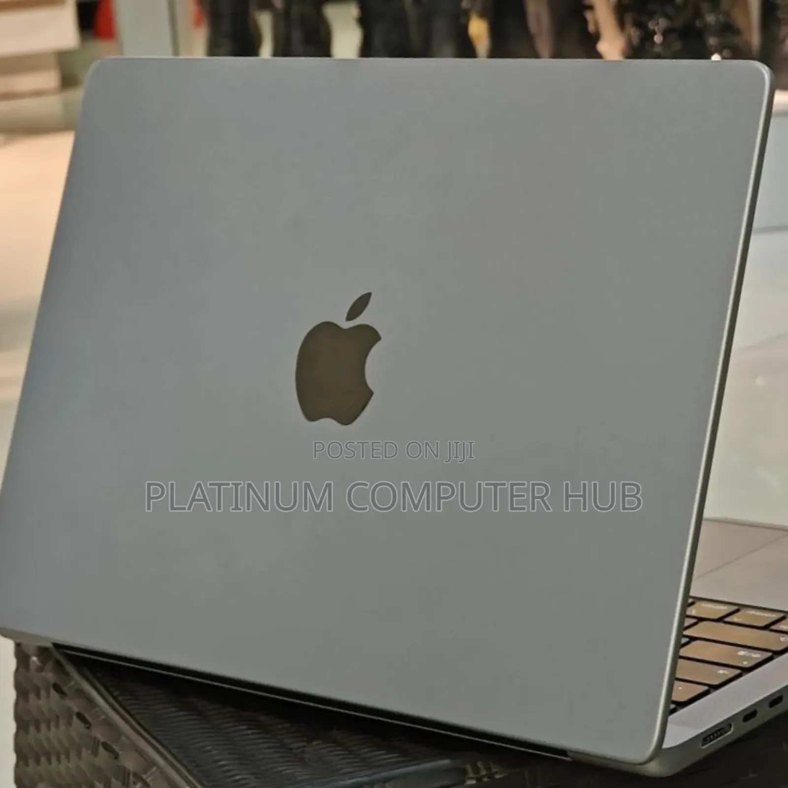 New Laptop Apple MacBook Pro 2021 M1 16GB Apple M1 Pro SSD 1T