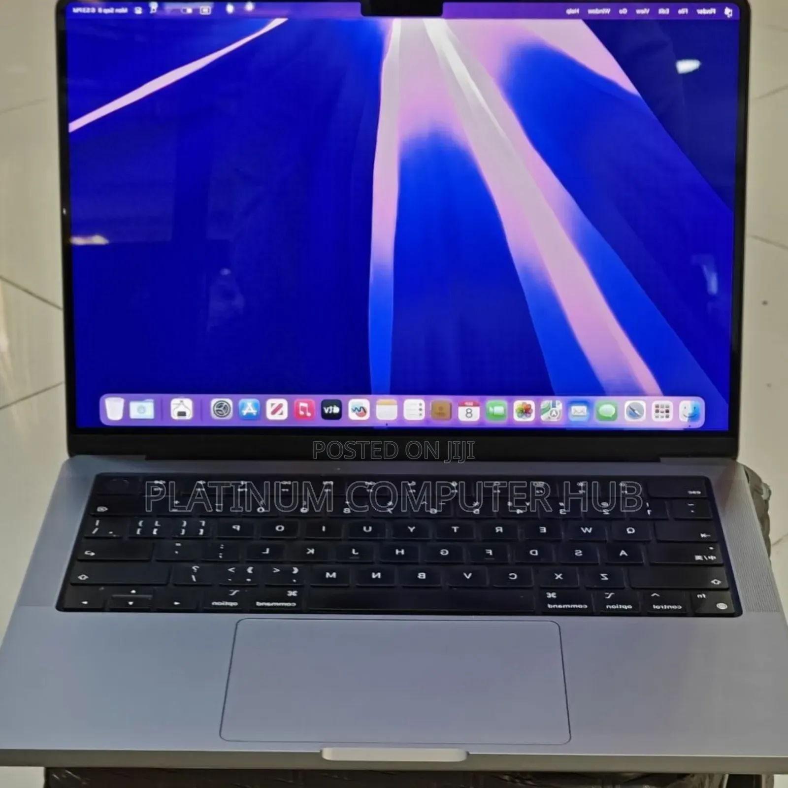 New Laptop Apple MacBook Pro 2021 M1 16GB Apple M1 Pro SSD 1T