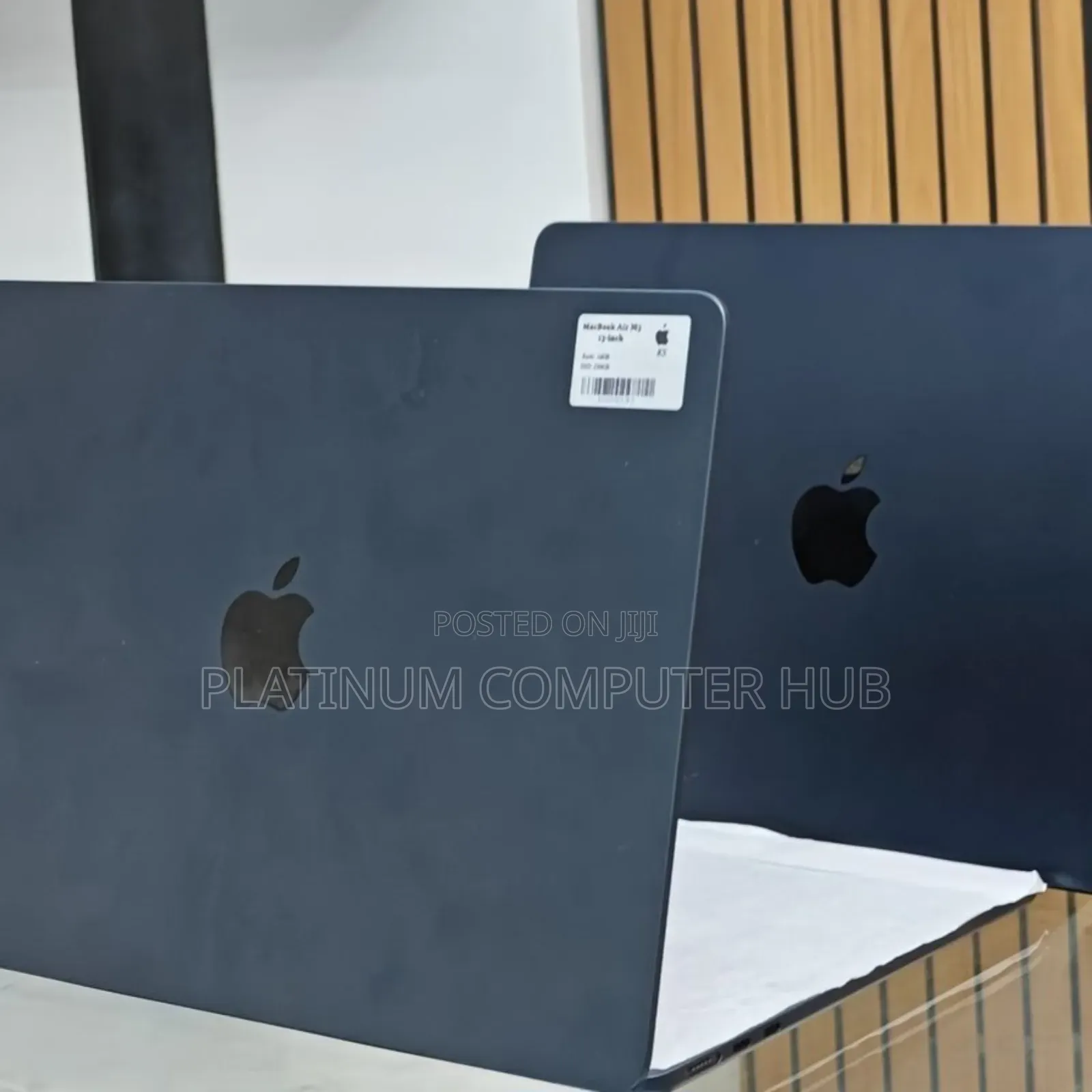 New Laptop Apple MacBook Air 2025 M4 13-Inch 16GB Apple M4 SSD 256GB