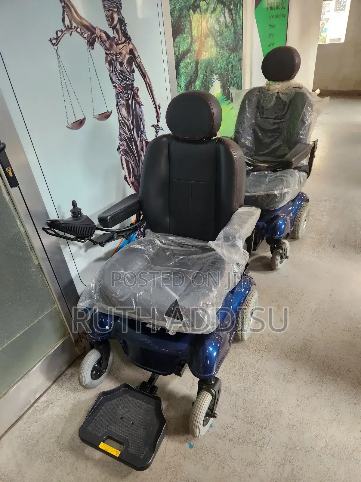 Electrical Wheelchair脯了wheelchair知名wheelchair發做wheelchair凳上wheelchair