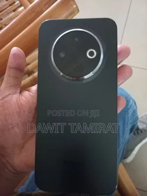 Photo - Tecno Spark 30C 128 GB Black