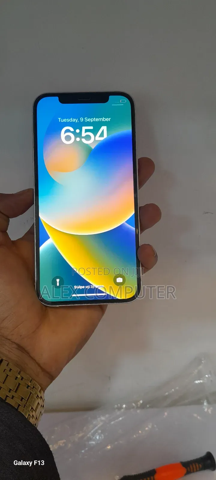 New Apple iPhone 12 64 GB White