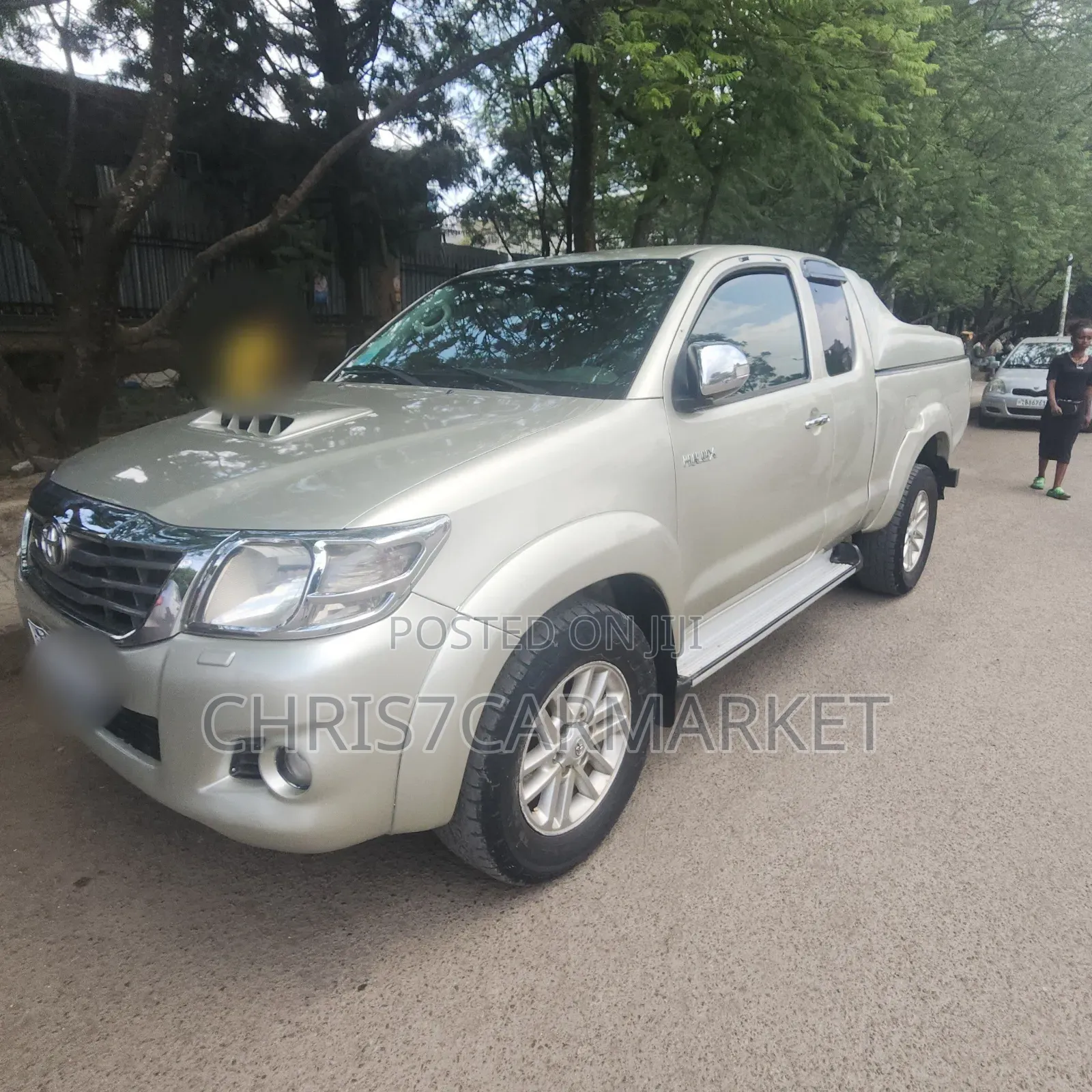 Toyota Hilux 3.0 D-4D 4x4 2014 Silver
