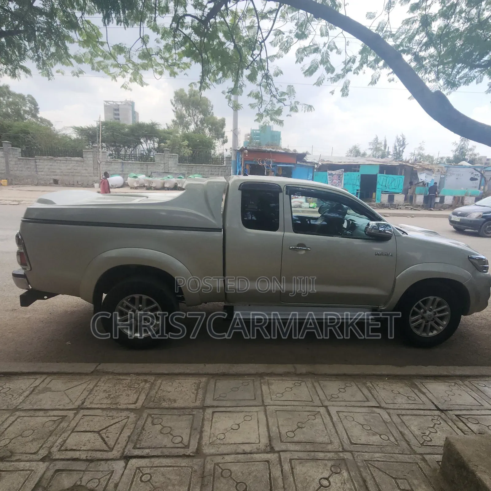 Toyota Hilux 3.0 D-4D 4x4 2014 Silver