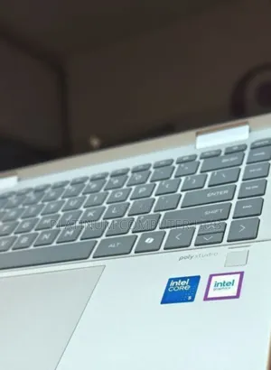 New Laptop HP Envy 14 8GB Intel Core I5 SSD 512GB