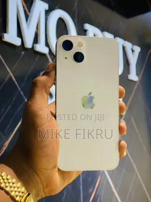 Photo - Apple iPhone 13 128 GB White