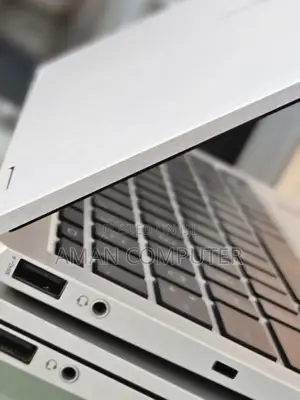 New Laptop HP EliteBook 1040 G8 16GB Intel Core I7 SSD 512GB