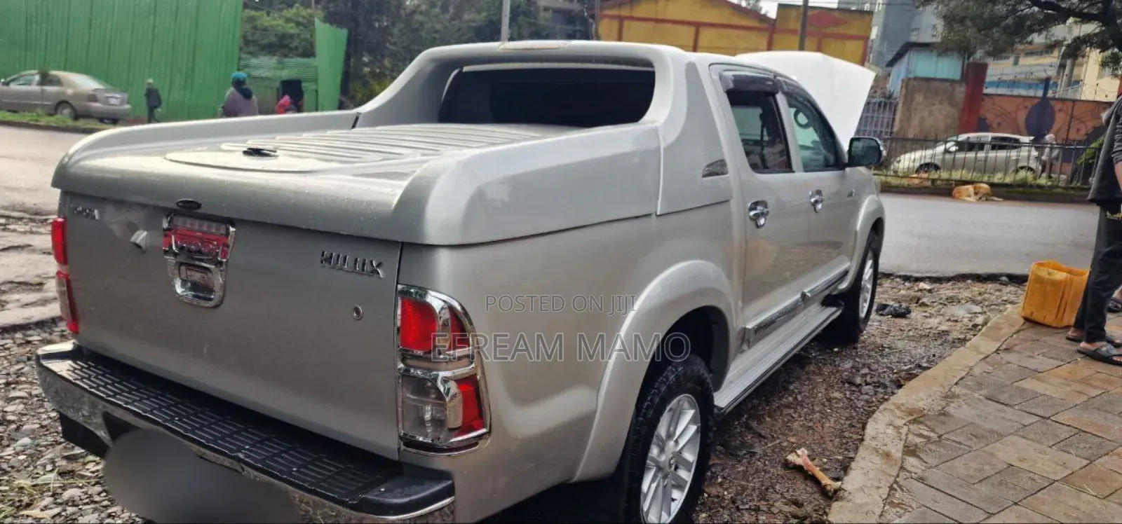 Toyota Hilux 2012 Gold