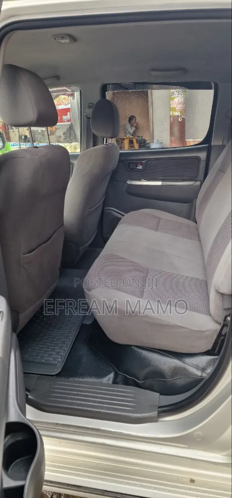 Toyota Hilux 2012 Gold