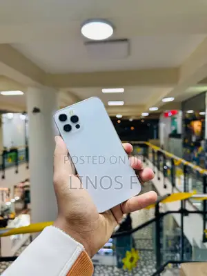 Photo - Apple iPhone 12 Pro 128 GB White