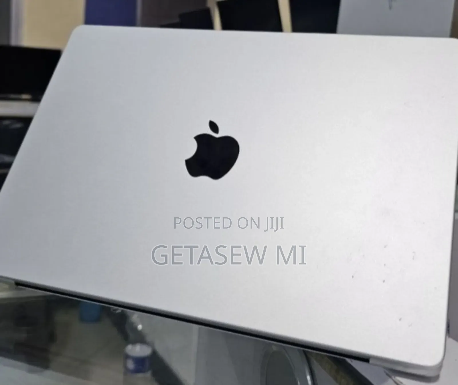 New Laptop Apple MacBook Pro 2023 M3 14-Inch 8GB Apple M3 SSD 512GB