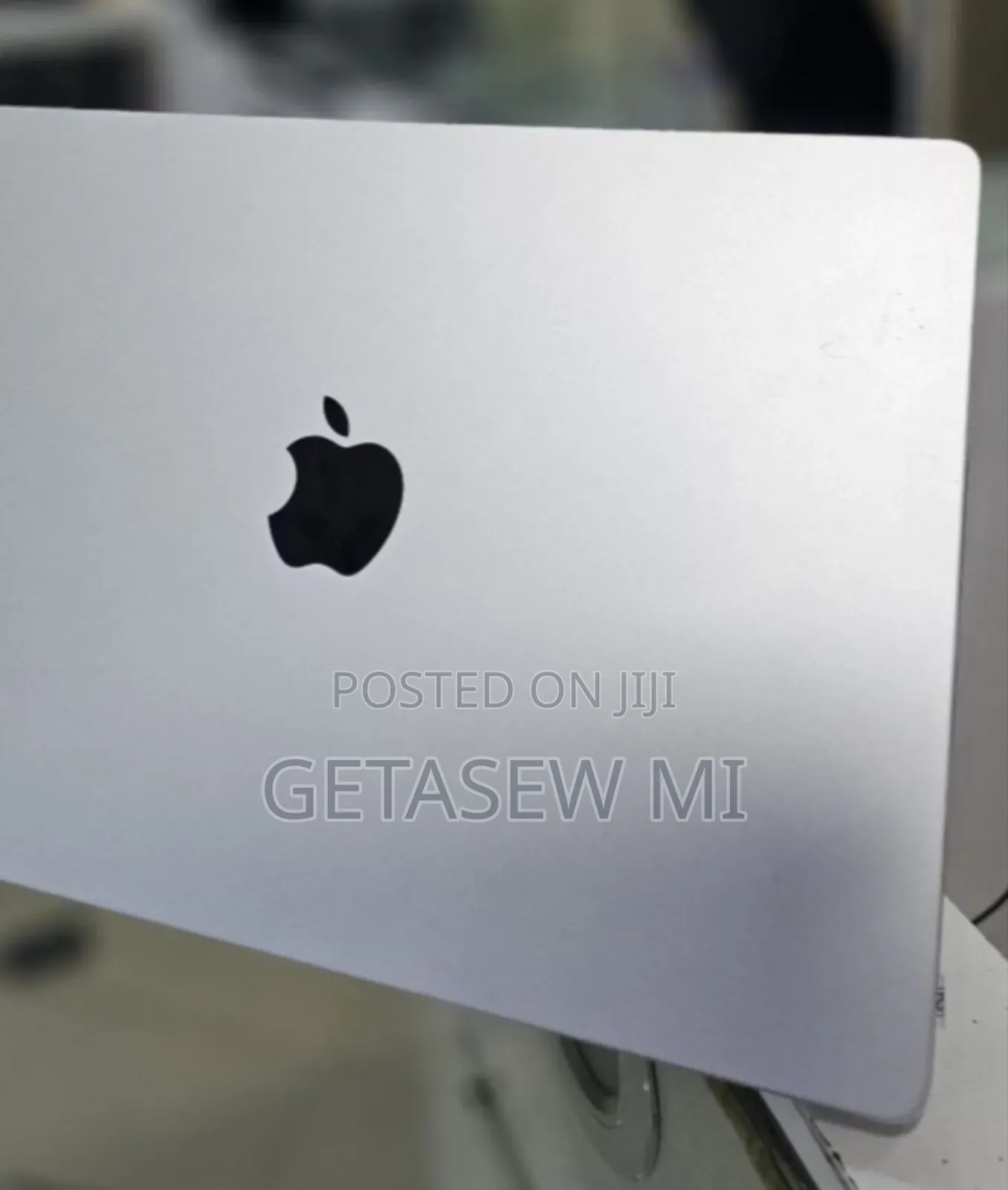 New Laptop Apple MacBook Pro 2023 M3 14-Inch 8GB Apple M3 SSD 512GB