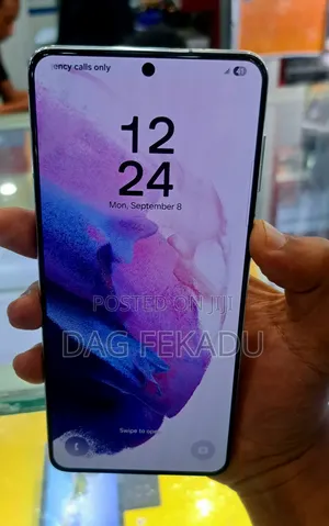 Photo - New Samsung Galaxy S21+ 5G 256 GB Bronze