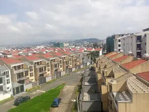 4bdrm Villa in J H Semix Real, Bole for sale