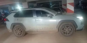 Toyota RAV4 TRD Off Road AWD 2023 Green