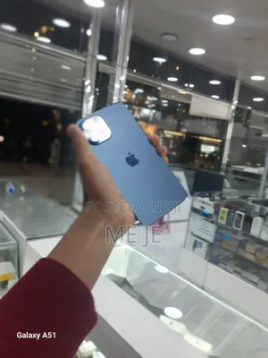 Photo - Apple iPhone 12 Pro Max 256 GB Blue