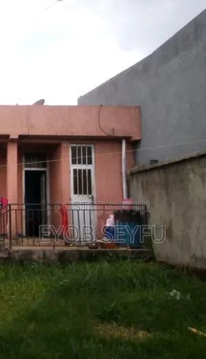 Furnished 3bdrm House in Yeka for sale
