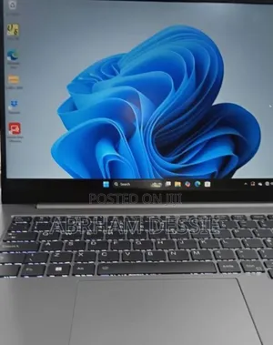 New Laptop Lenovo 16GB Intel Core I5 SSD 1T