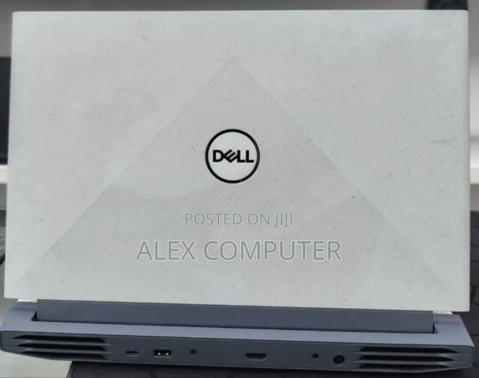 New Laptop Dell G15 5511 16GB AMD Ryzen 7 SSD 512GB