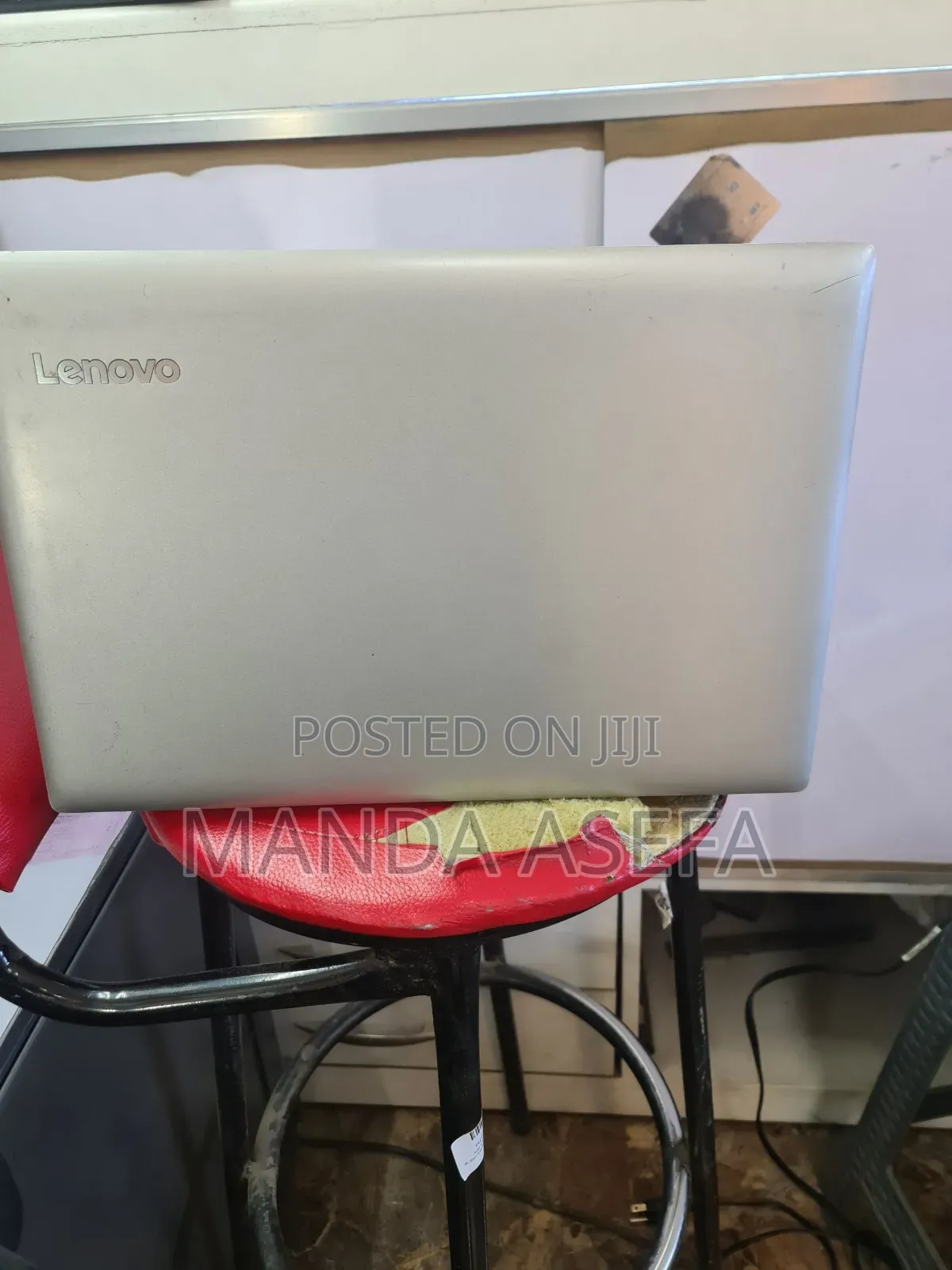 New Laptop Lenovo IdeaPad 1 8GB AMD Ryzen 3 HDD 1T