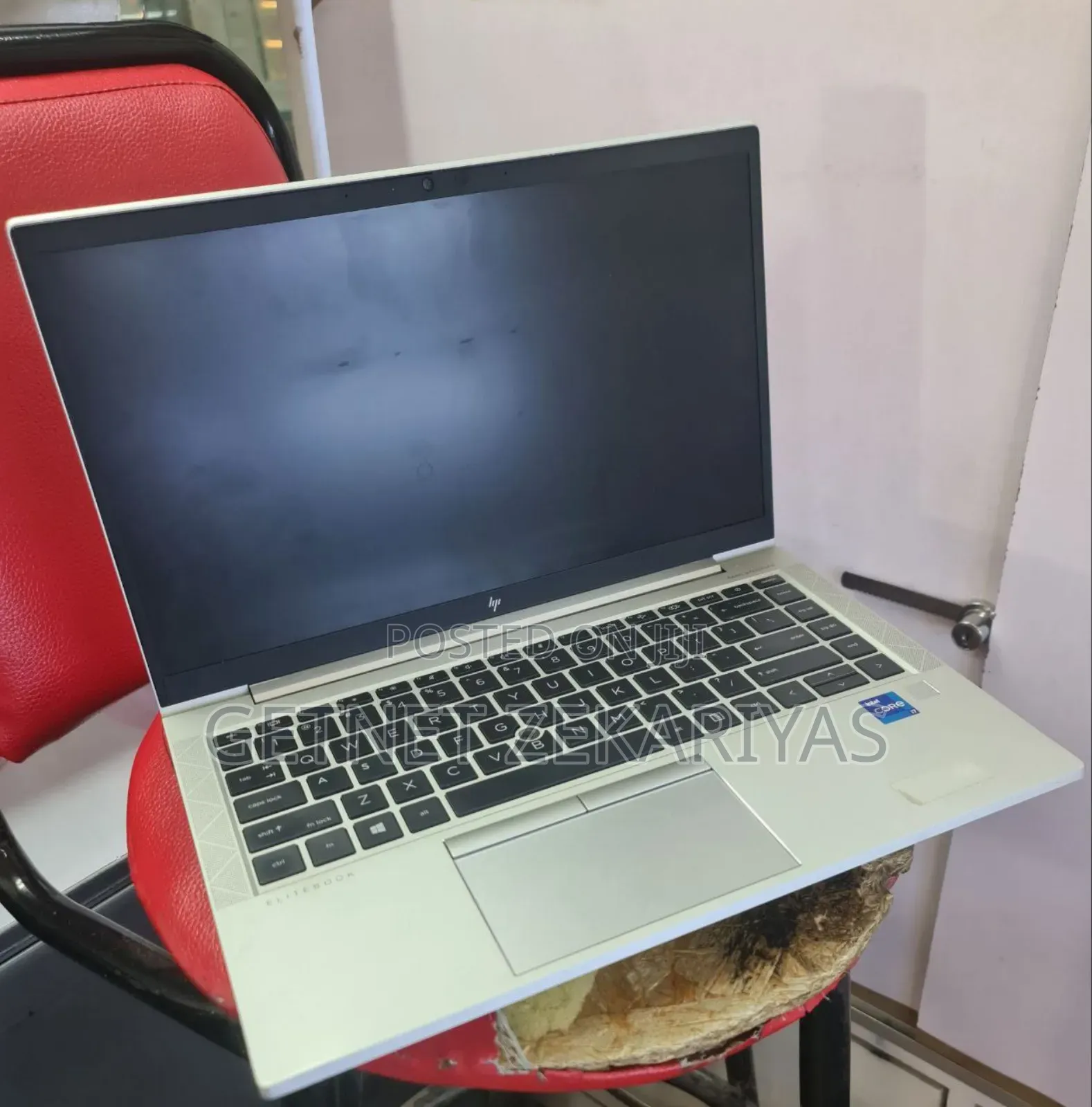 New Laptop HP EliteBook 840 G8 16GB Intel Core I7 SSD 512GB