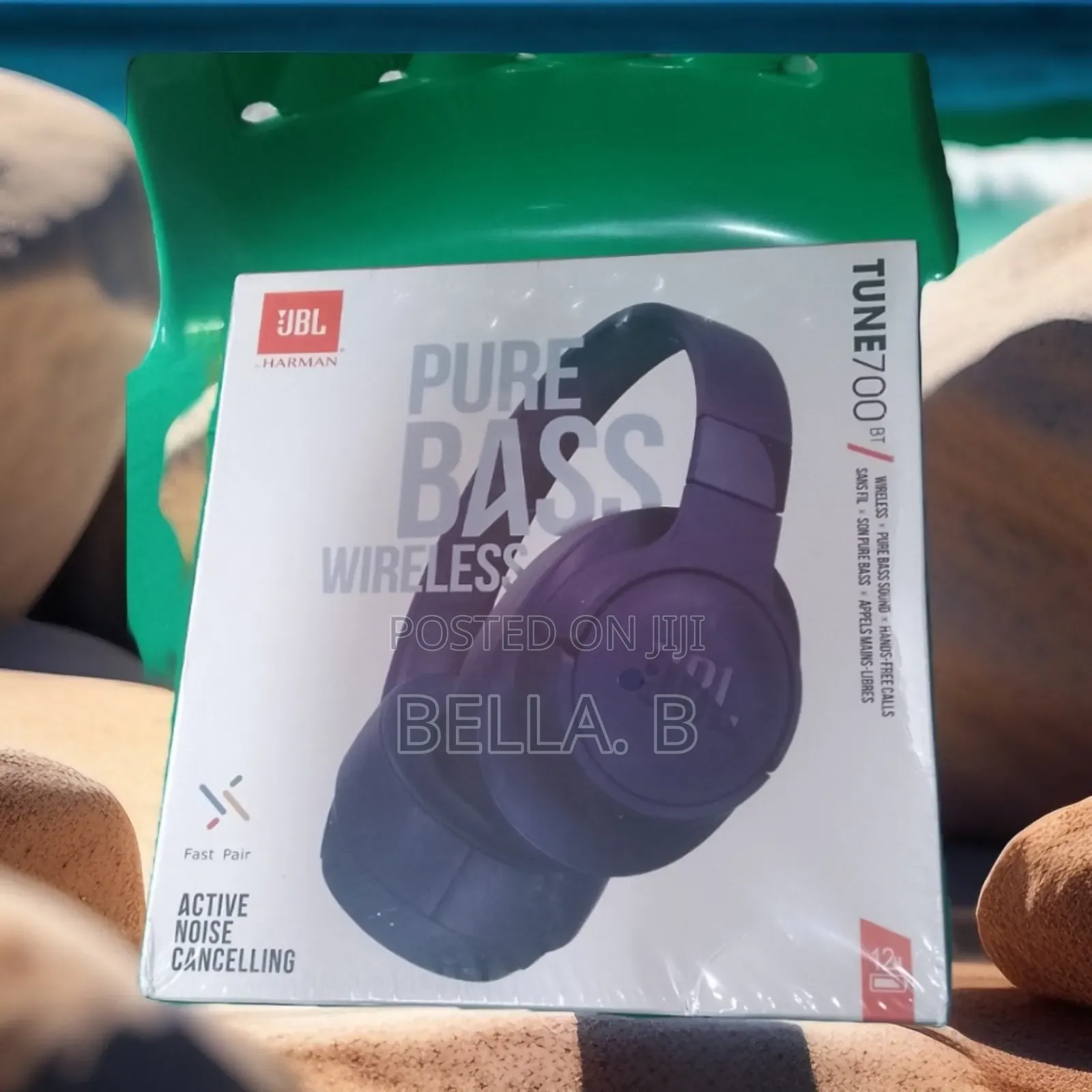 Brand New JBL 700bt Headset: Elevate Your Listening Experience.