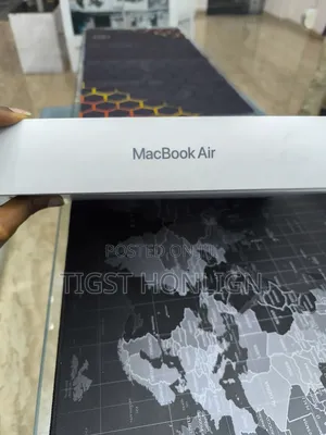 New Laptop Apple MacBook Air 16GB Apple M4 SSD 256GB