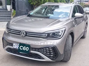 Volkswagen ID.6 2024 Gold