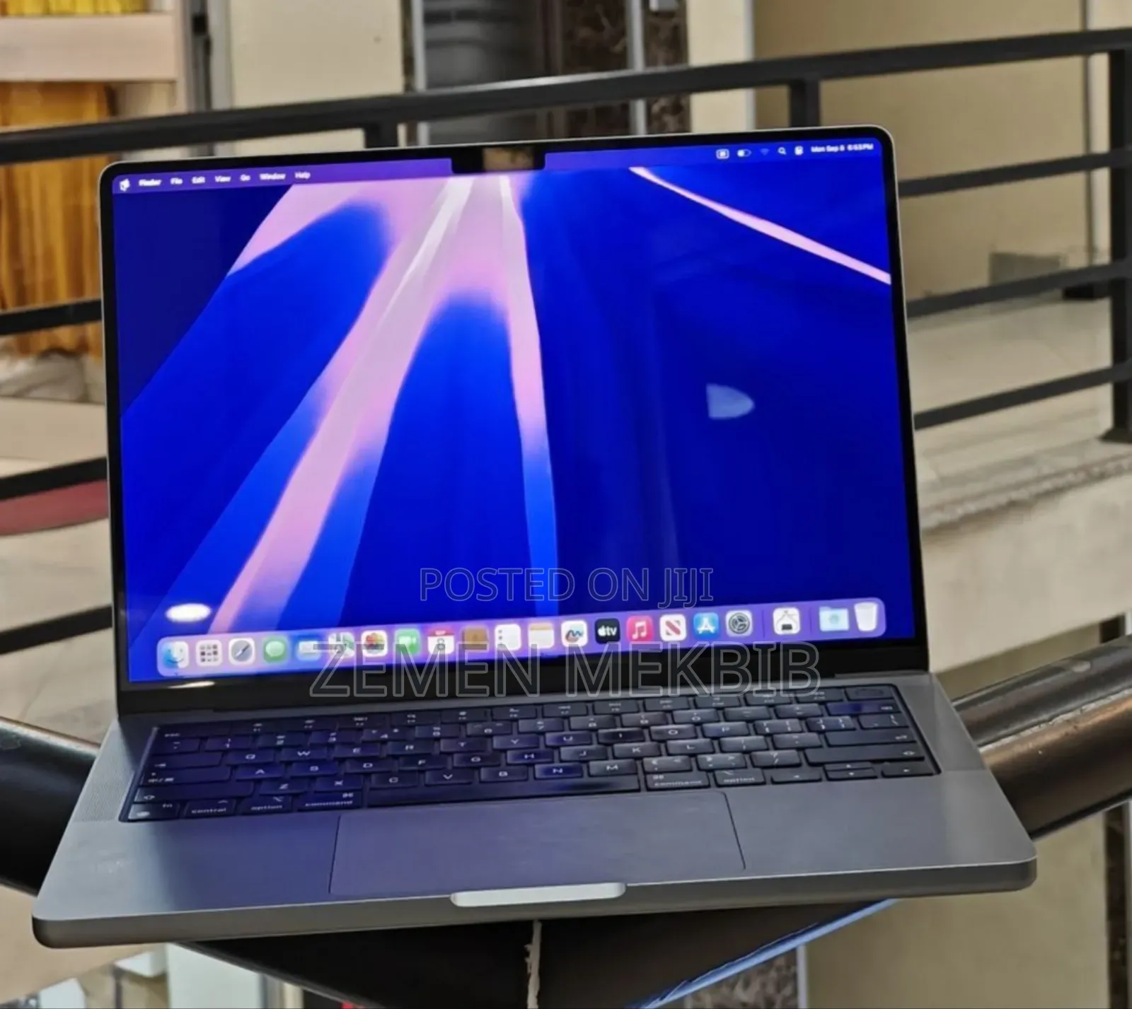New Laptop Apple MacBook Pro M1 16GB SSD 1T