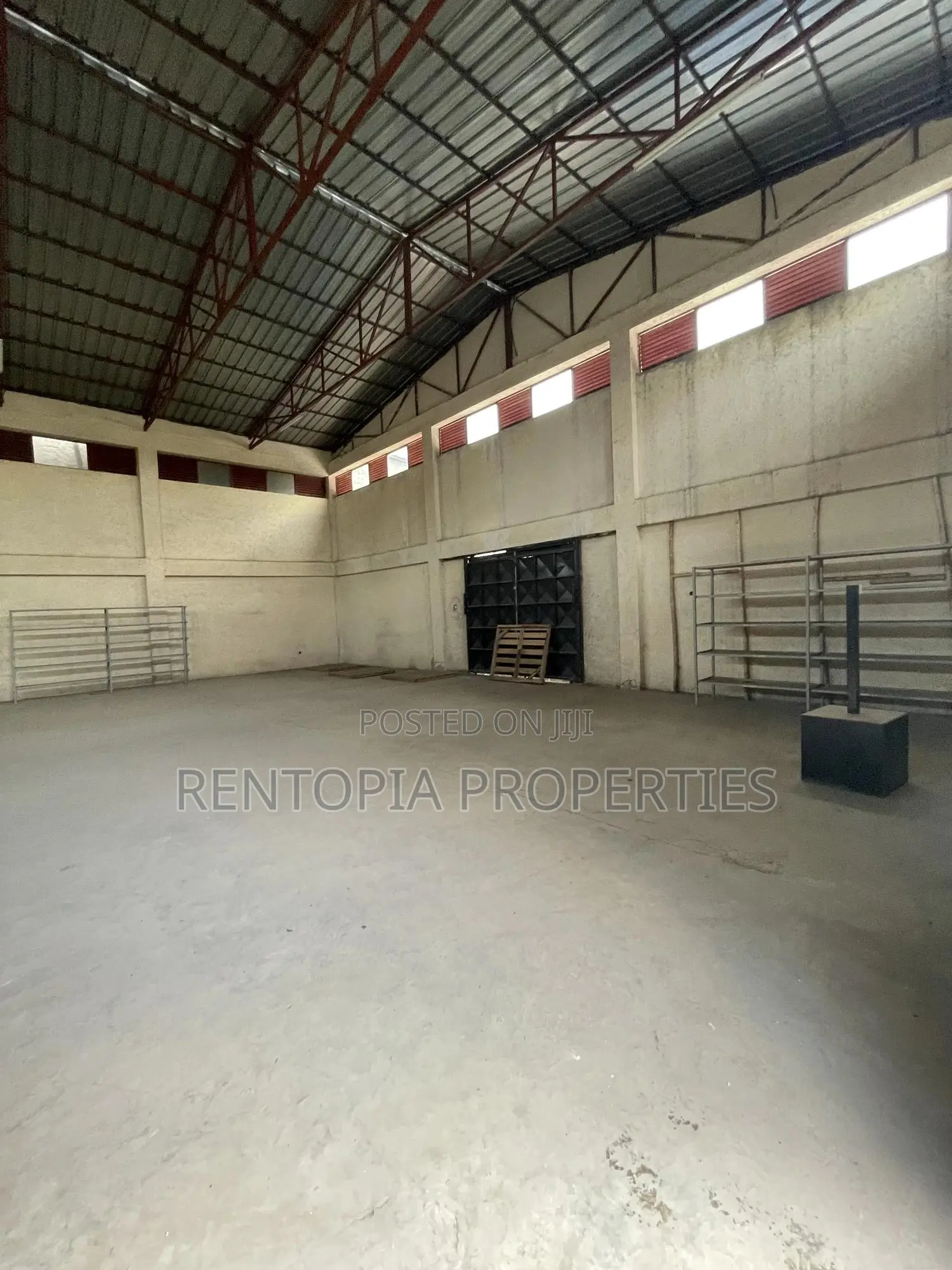 !!የሚከራይ መጋዘን!