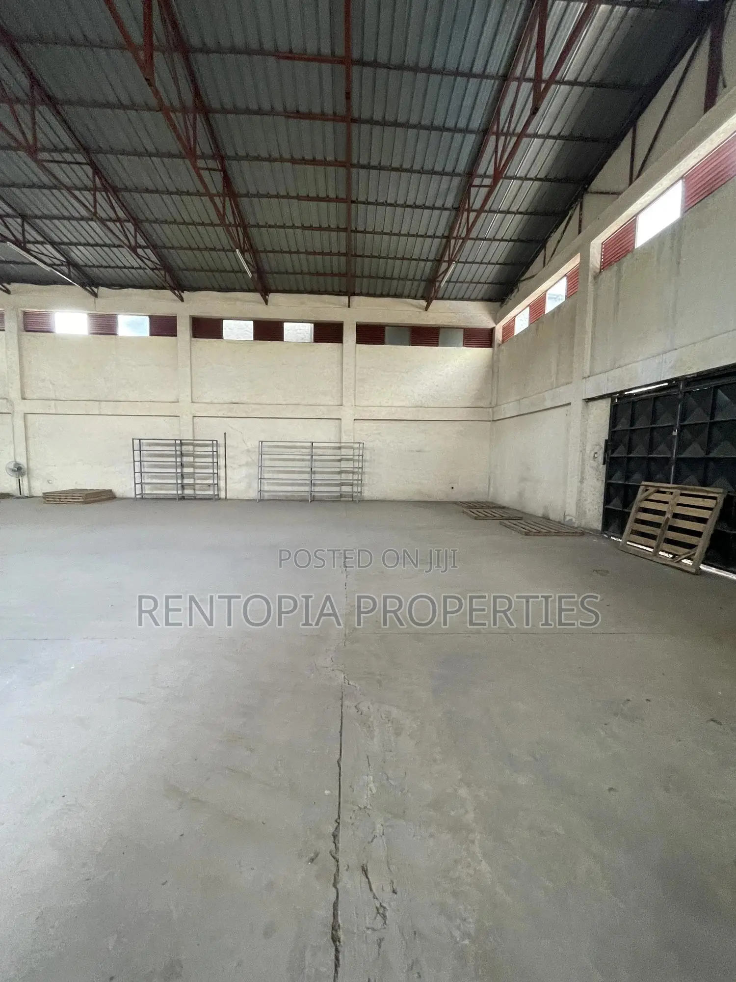 !!የሚከራይ መጋዘን!