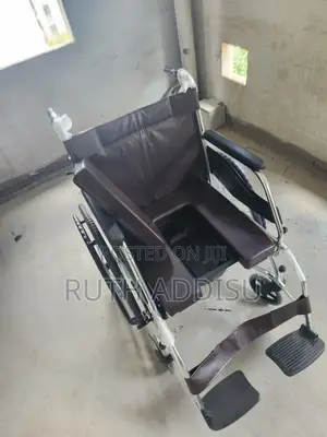Commode Wheelchair名為wheelchair义不wheelchair療養wheelchair貓熊wheelchair