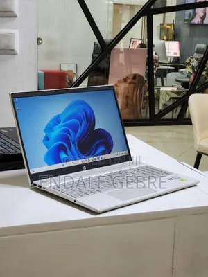 New Laptop HP Pavilion 15 8GB Intel Core I5 HDD+SSD 1T