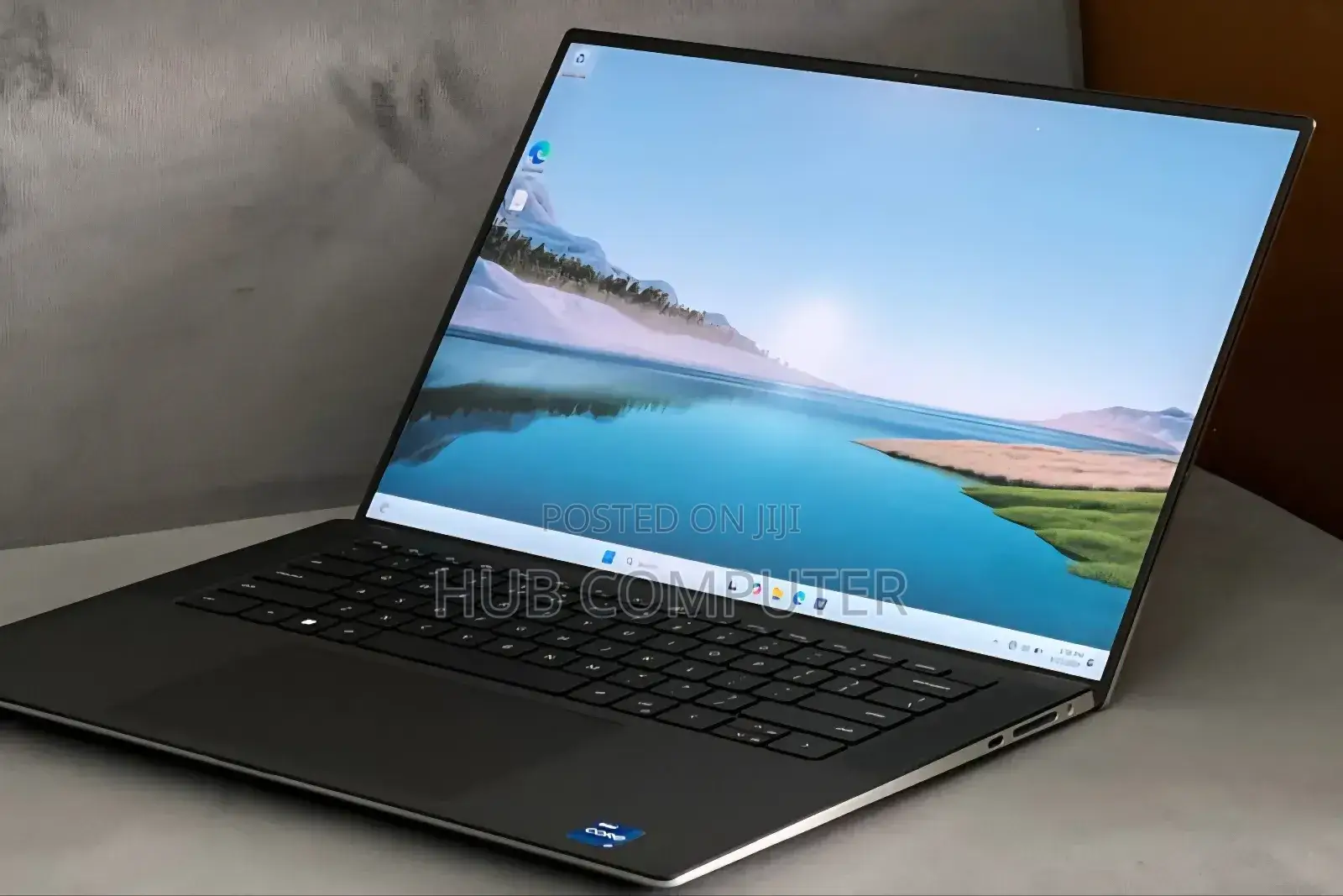 New Laptop Dell XPS 15 32GB Intel Core I7 SSD 1T