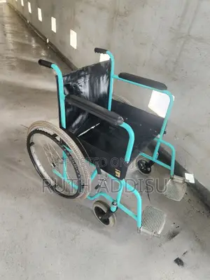 Manual Wheelchair Suitable for Cobel繇了medical Wheelchair Almost New