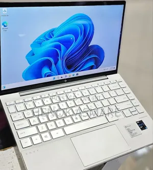 New Laptop HP Envy 13 16GB Intel Core I5 SSD 512GB
